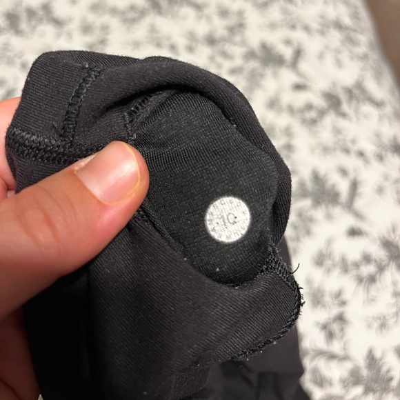 Lululemon Wunder Train Black Leggings Size 10 - Picture 2 of 3